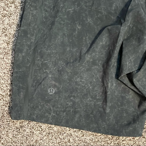 Lululemon Pace Breaker Short 9” LL - Picture 6 of 7